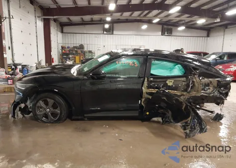 2022 Ford Mustang Mach-E Select z USA, uszkodzony, nr VIN 3FMTK1SS6NMA18448